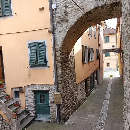 Cinque Terre + Brugnato